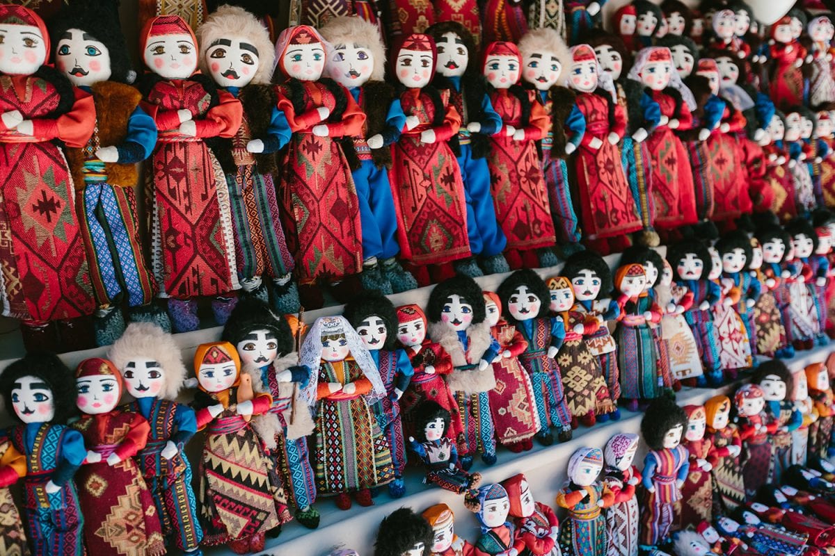 Your last-minute Armenian themed Valentine's Day surprise